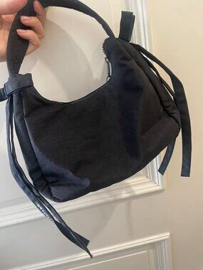 Baggu x Sandy Liang Black Nylon Bow Hobo Shoulder Bag 11.3x9.3x4.2in NWT